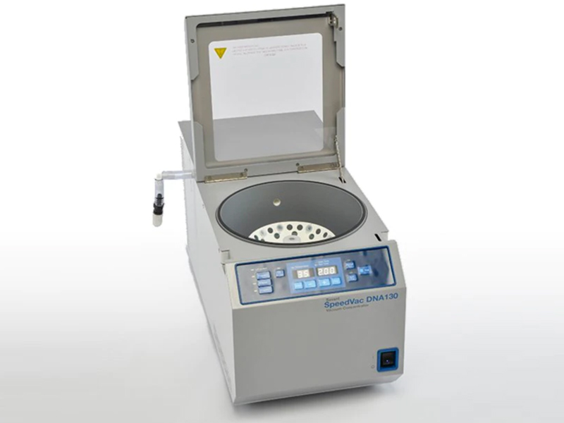 av13002.jpg av13002.jpg